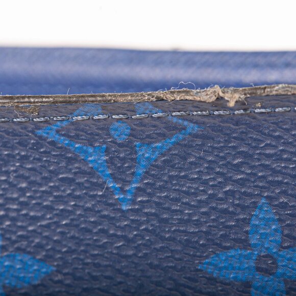 Authentic Louis Vuitton Cobalt Blue Monogram Taigarama Wallet - Picture 4 of 6